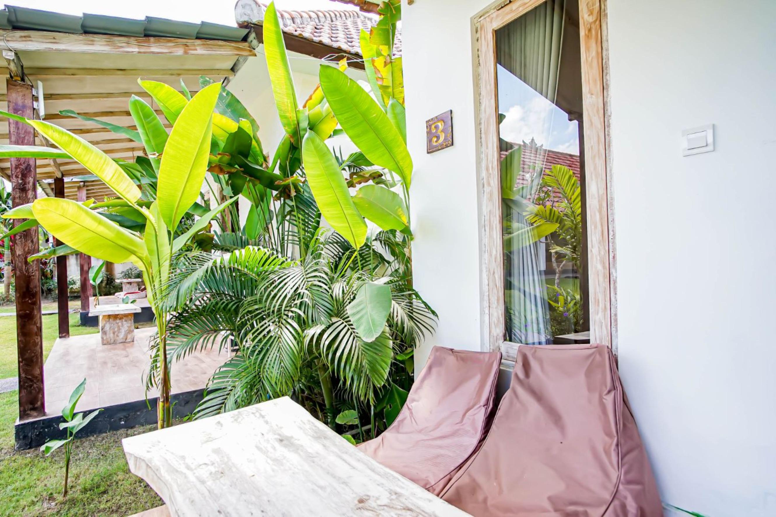 Agung Wiwin Homestay & Restaurant Mengwi Buitenkant foto