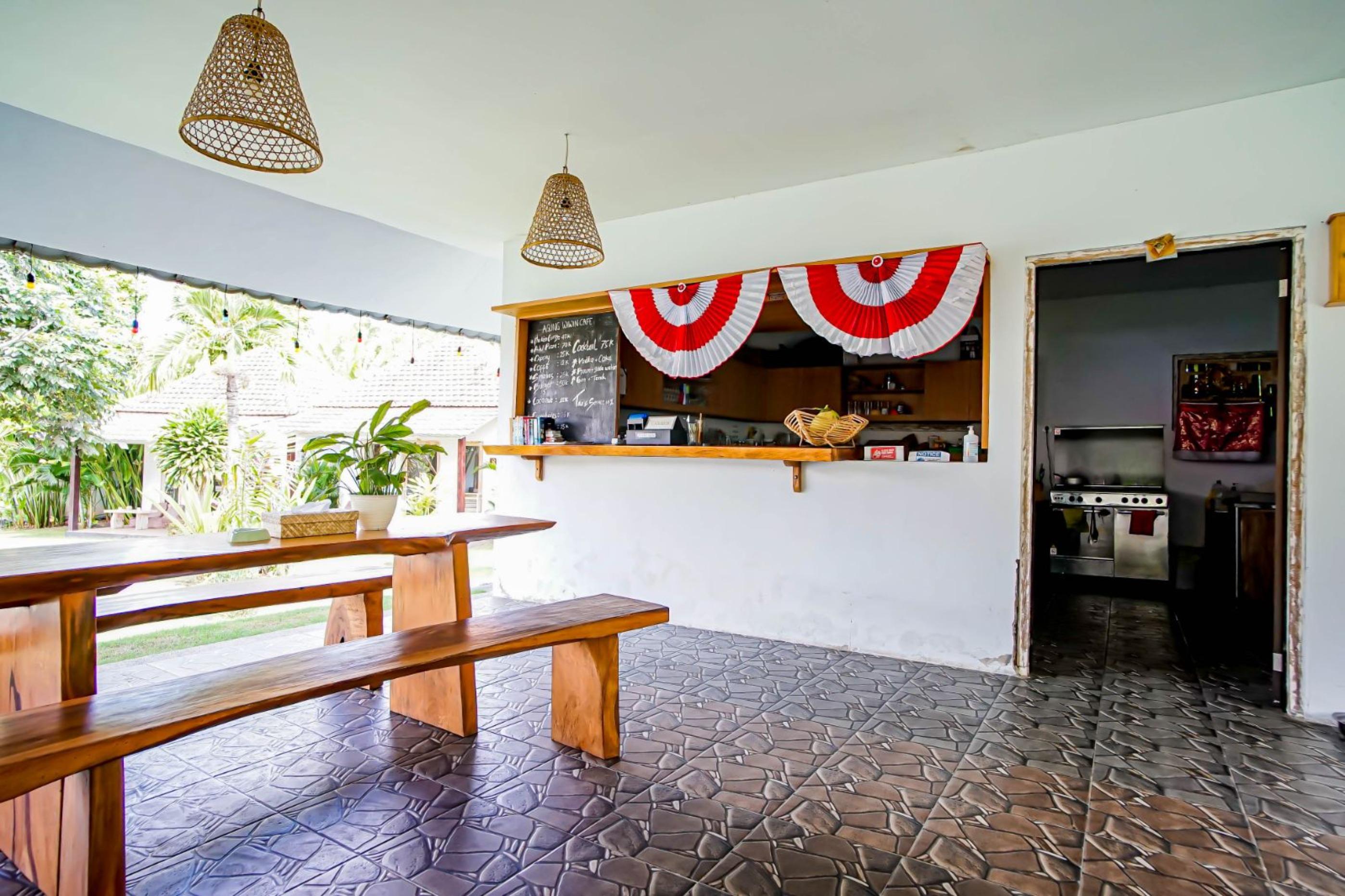 Agung Wiwin Homestay & Restaurant Mengwi Buitenkant foto