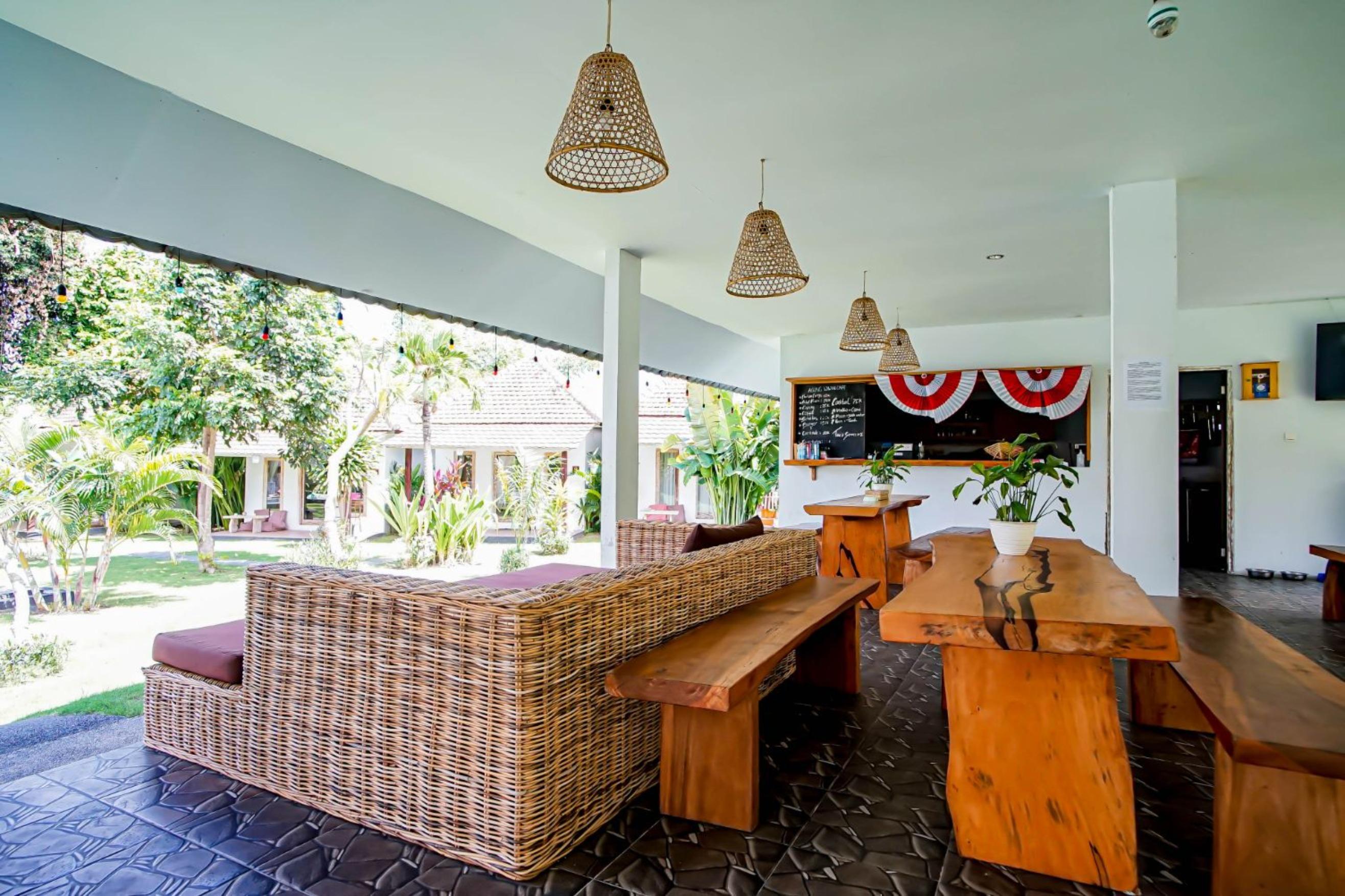Agung Wiwin Homestay & Restaurant Mengwi Buitenkant foto