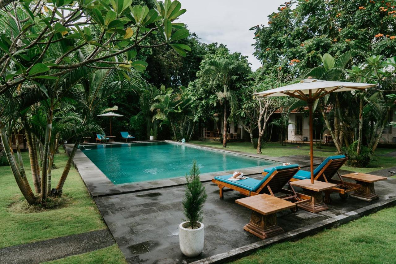 Agung Wiwin Homestay & Restaurant Mengwi Buitenkant foto