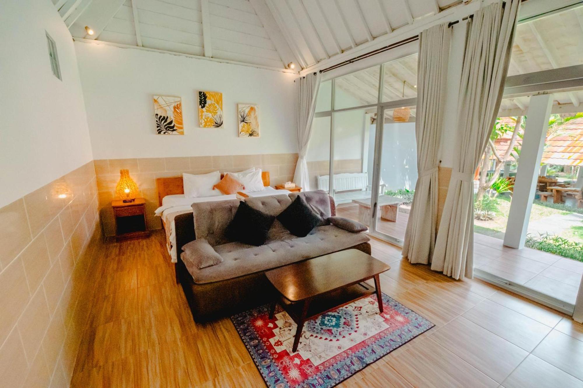 Agung Wiwin Homestay & Restaurant Mengwi Buitenkant foto